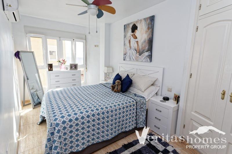 Apartment in Garrucha - Image 5